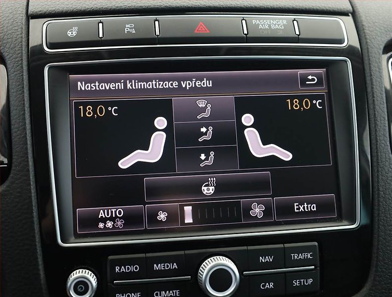 Volkswagen Touareg (2015) R-Line 3.0 TDI, 4X4, Automat - fotka 16 z 21