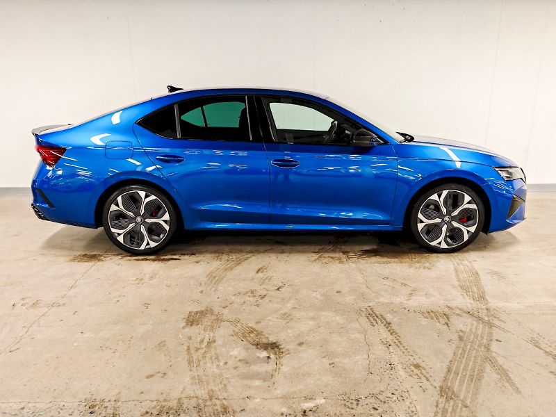 Škoda Octavia (2025) 2.0 TSI 195 kW DSG RS - fotka 27 z 31