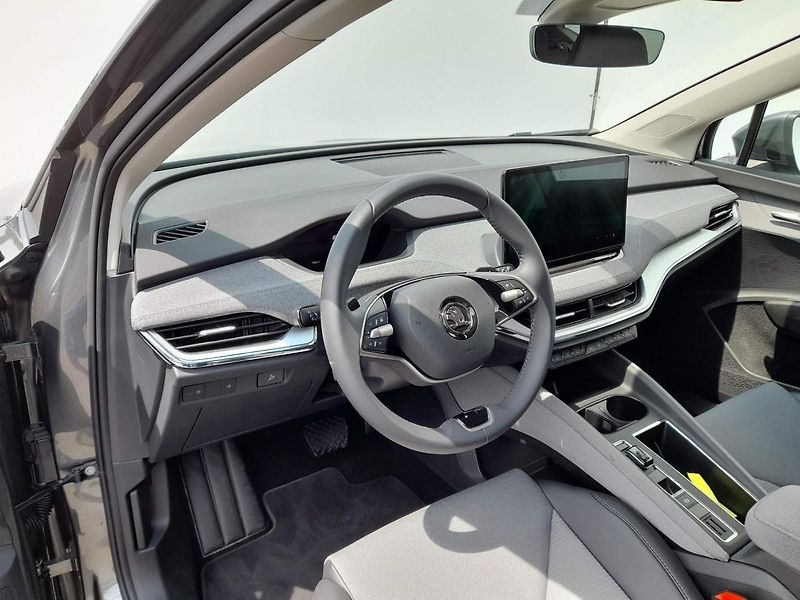 Škoda Enyaq 50 Tour 55kWh 125kW 1A - fotka 13 z 20