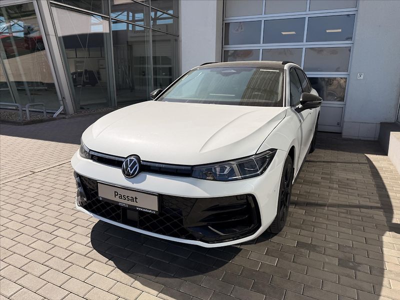 Volkswagen Passat (2026) 2,0 TSI 195kW 7DSG  R-Line Peo - fotografie inzerátu