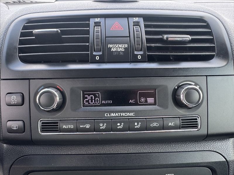 Škoda Fabia 1,2 TSI, digi klima, serviska, - fotka 18 z 33