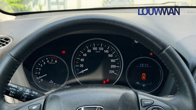 Honda HR-V 1.5 i-VTEC Elegance - fotka 6 z 23