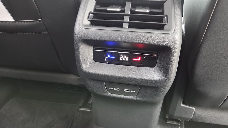 Volkswagen Tayron People 1,5 eTSI 110 kW mHEV - fotka 21 z 29