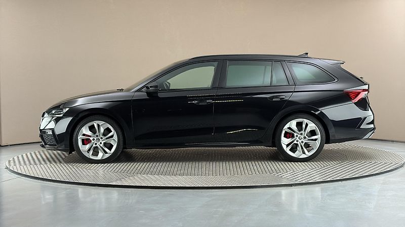 Škoda Octavia 2.0 TSI DSG RS Combi - fotka 4 z 31