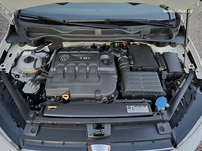 Volkswagen Golf Sportsvan (2016) 2.0TDi 110KW Highline původ ČR - fotka 17 z 51