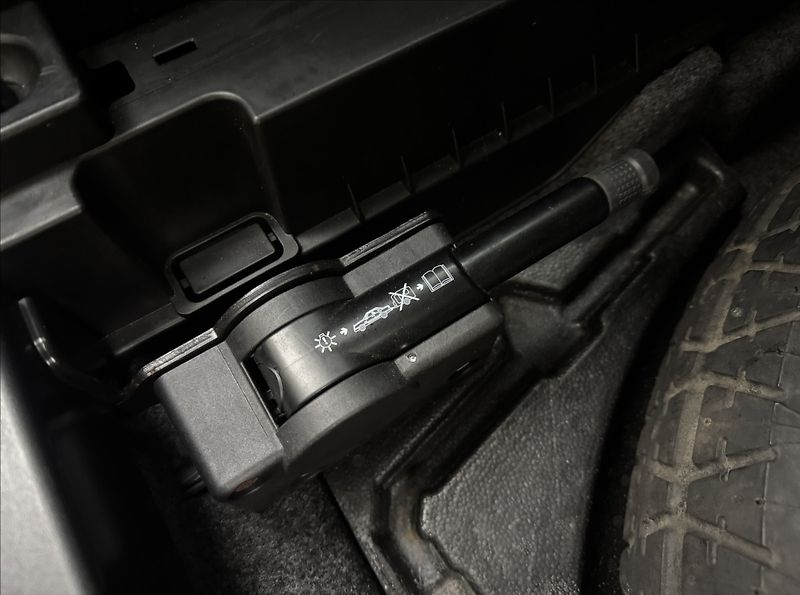 Mercedes-Benz Třídy M 3,0 ML 350 4X4 TAŽNÉ KAMERA ČR - fotka 40 z 44