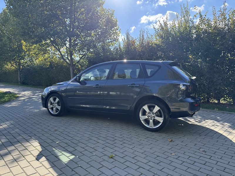 Mazda 3 1.6 Sport Active - fotka 6 z 28