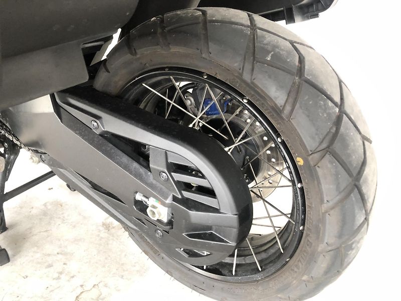 Honda X-ADV 750 ABS - fotka 10 z 19