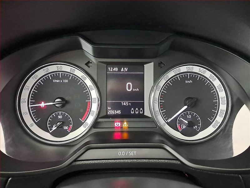 Škoda Octavia (2017) Style 1.6 TDI, Navi, Tempomat - fotka 11 z 19