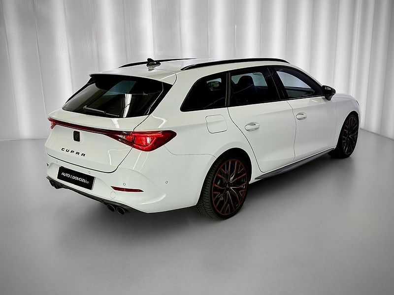 Cupra Leon 2.0 TSI 228KW DSG 4WD, LED, AC - fotka 7 z 37