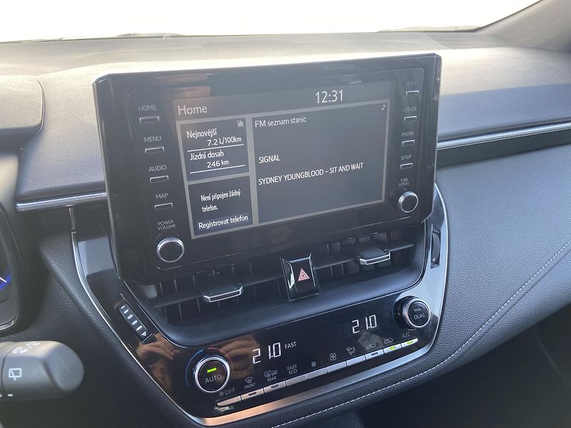 Toyota Corolla 1.2 TURBO 85kW Style TECH - fotka 16 z 20