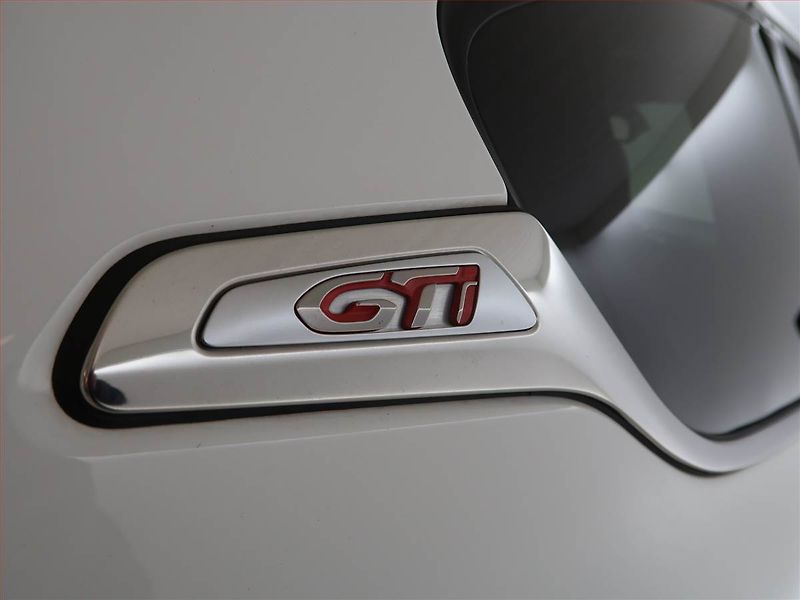 Peugeot 208 (2014) 1.6 GTi, Serv.kniha, Tempomat - fotka 19 z 21