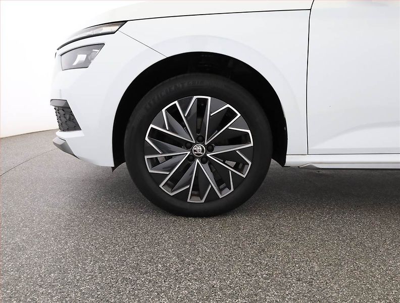 Škoda Kamiq (2021) Style 1.0 TSI, Automat - fotka 18 z 18