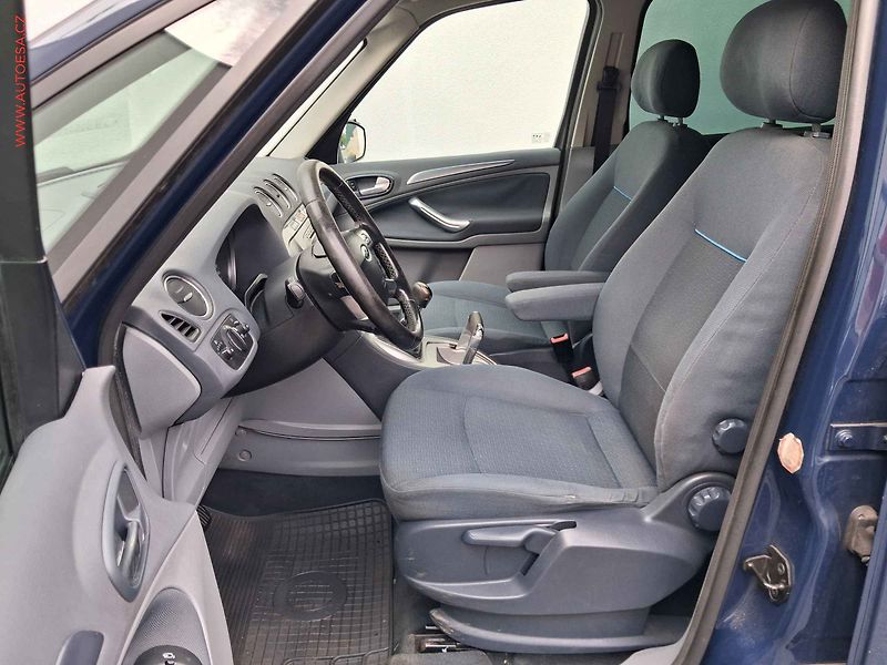 Ford Galaxy (2008) 2.0 TDCI 7míst, 1.maj, autoAC - fotka 9 z 18