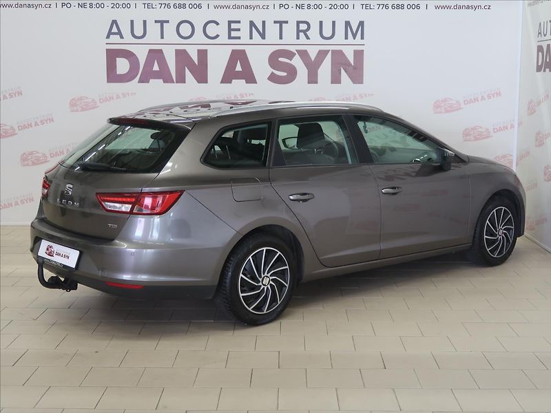 Seat Leon 2,0 TDI 110KW DSG Stylance - fotka 4 z 33
