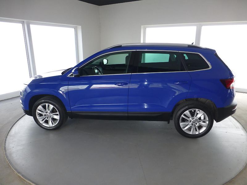 Škoda Karoq (2019) 1,6TDI*PARK.S**ALU***VYHŘ.SED. - fotka 9 z 28