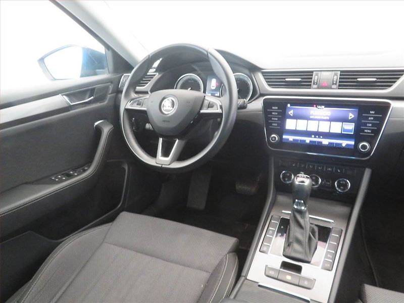 Škoda Superb (2019) Style 2.0 TDI, Automat - fotka 7 z 18