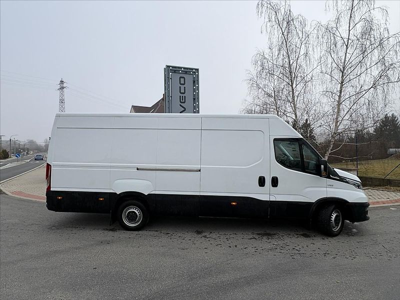 Iveco Daily 3,0 35S18HA8V 16cm3 - fotka 3 z 38