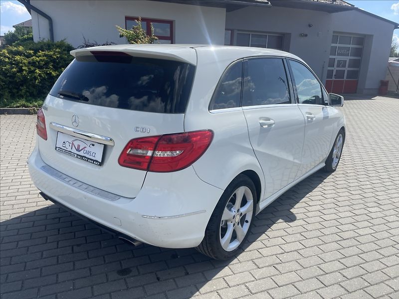 Mercedes-Benz Třídy B 1,8 200CDi 100kw Automat, Kůže - fotka 32 z 34
