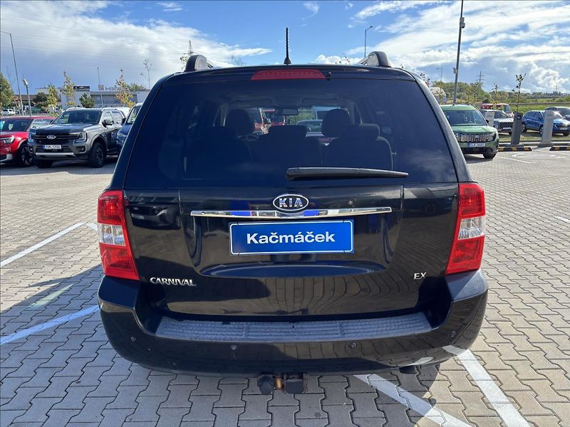 Kia Carnival 2,9 CRDi 136kW 7 Míst - fotka 4 z 43