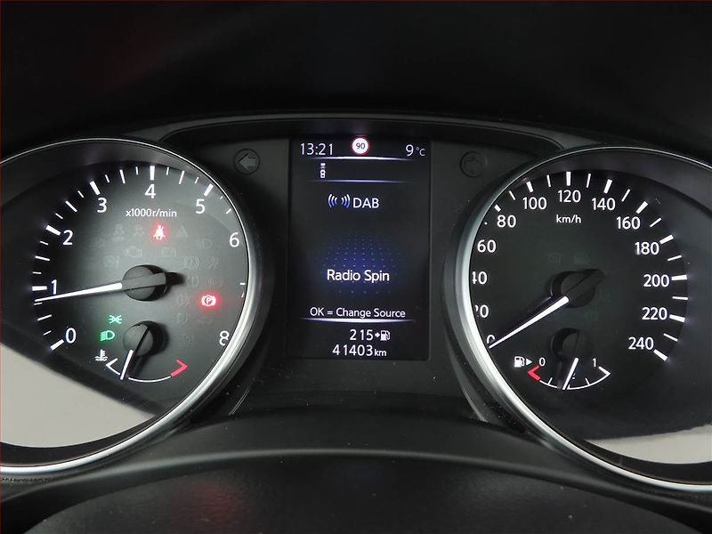 Nissan Qashqai (2018) 1.2 DIG-T, Serv.kniha, Navi - fotka 11 z 16
