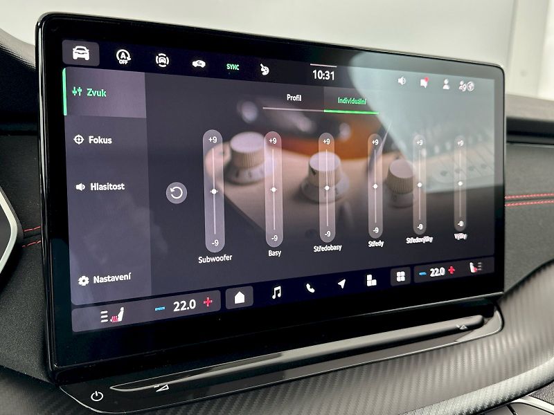 Škoda Octavia (2025) DSG 2.0TSI 195kW RS - fotka 17 z 33