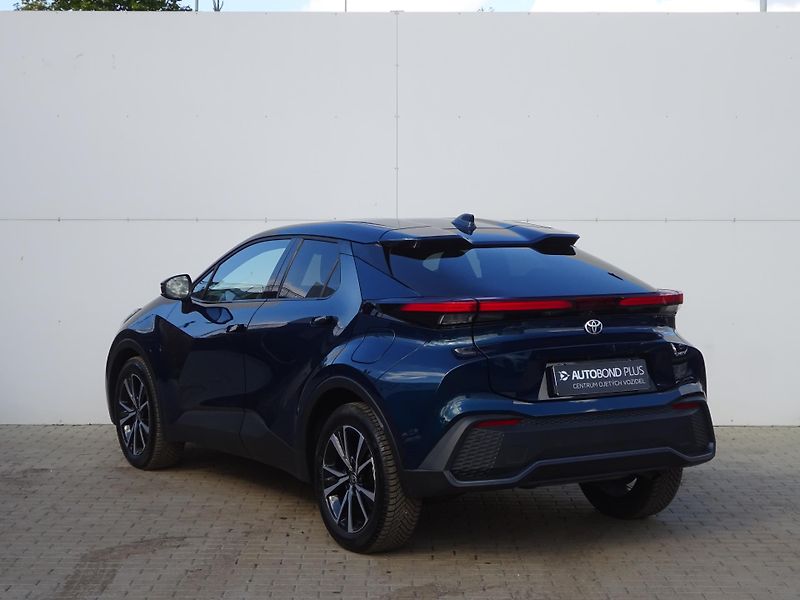 Toyota C-HR 1.8 HSD e-CVT 140k Style - fotka 7 z 20