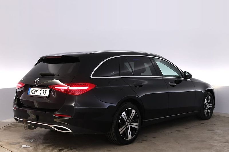 Mercedes-Benz Třídy C 300e Avantgarde Kamera Tažné - fotka 6 z 30