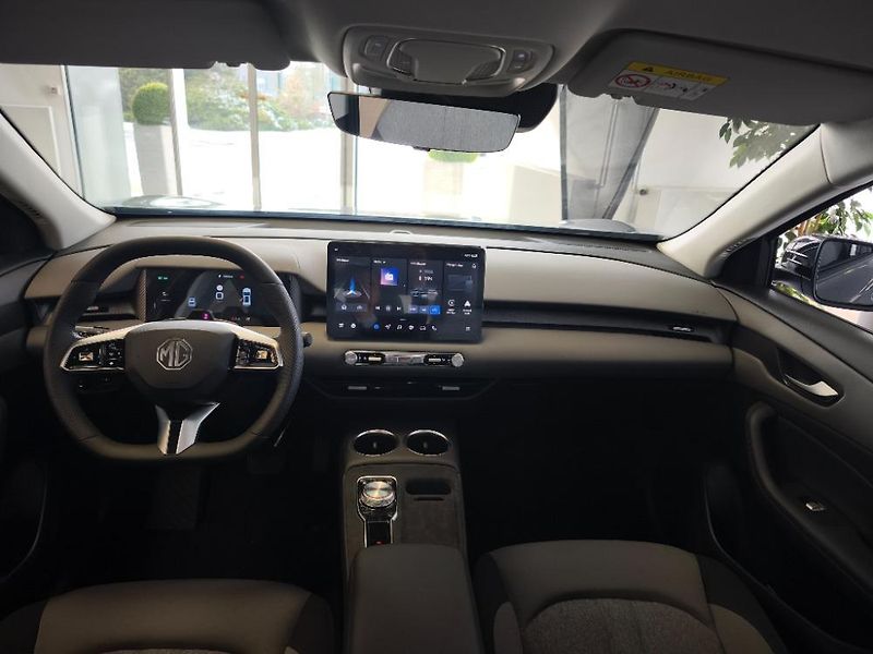MG MGS5 EV (2025) Emotion 49kWh - fotka 18 z 29