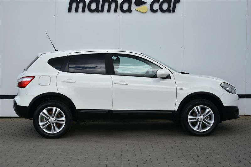 Nissan Qashqai 1.6i 84kW 1.MAJ. SERVIS.KN. ČR - fotka 8 z 20