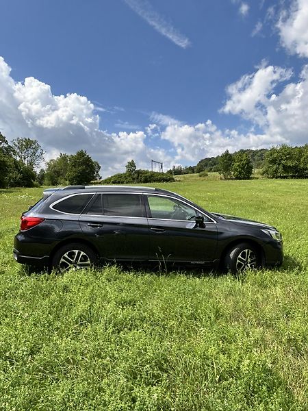 Subaru Outback (2018) 2,5 i Active 4x4 - fotka 6 z 13