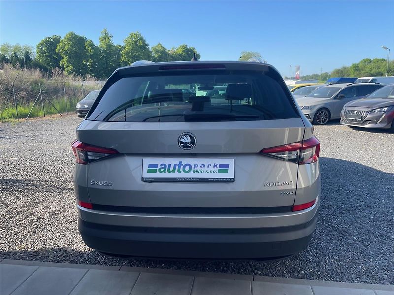 Škoda Kodiaq 2,0 140kw, DSG, dostupnost den - fotka 6 z 15