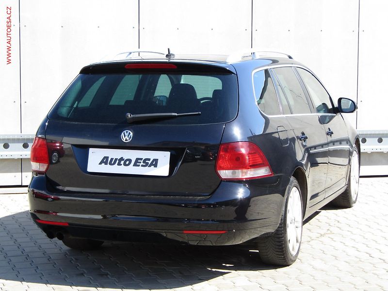 Volkswagen Golf (2010) 1.4 TSi, Highline, panor - fotka 4 z 16