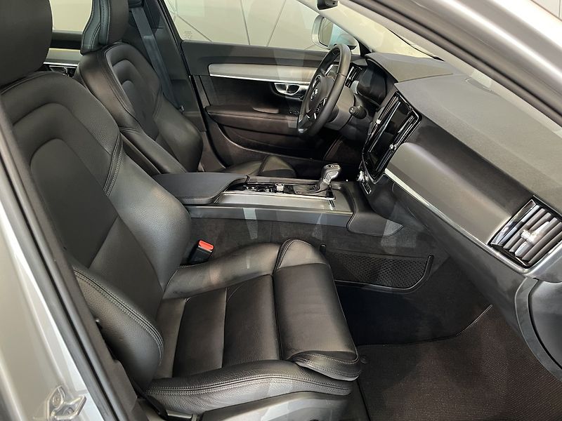 Volvo V90 D5 Cross Country  173 kW AWD - fotka 6 z 17