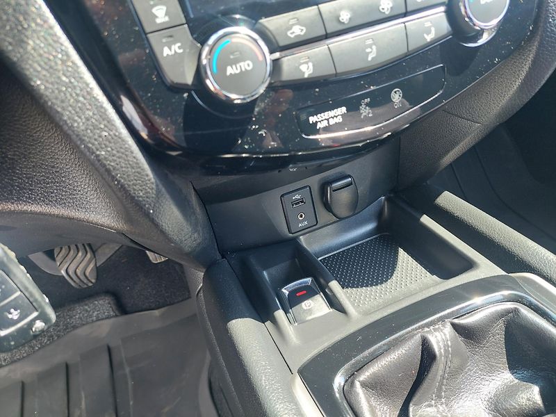 Nissan X-Trail (2015) III. ACENTA dCi 130-zadáno! - fotka 16 z 46