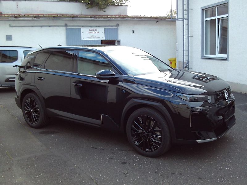 Citroën C5 Aircross (2026) MAX Plug-in Hybrid 225k Aut. - fotka 3 z 15