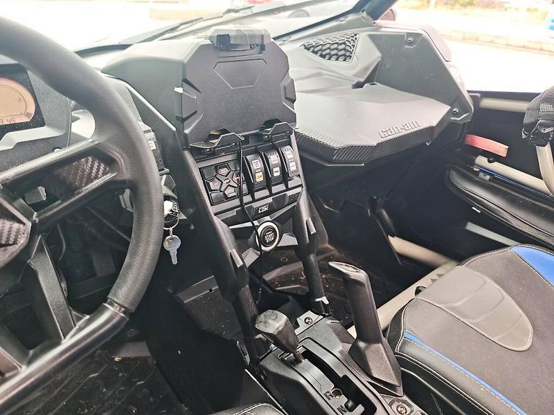 Can-Am Maverick X3 X RS Turbo (2025) najeto 545 Km, odpočet DPH - fotka 13 z 18