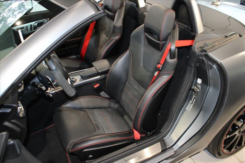 Mercedes-Benz SLC 43 AMG Roadster 287kW/Performa - fotka 13 z 35