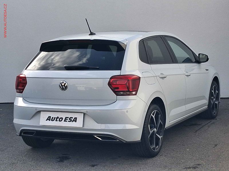 Volkswagen Polo (2019) 1.5 TSi, R-Line, DSG, panor - fotka 4 z 11
