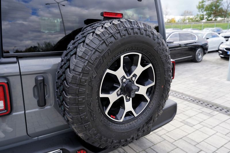 Jeep Wrangler 3.6i V6/Rubicon/4x4/AT - fotka 14 z 53