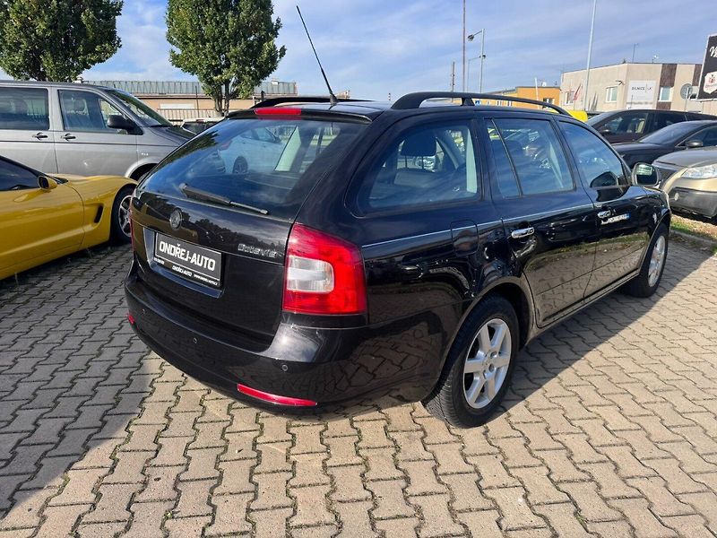 Škoda Octavia (2011) 1,4 TSI 90 KW 1. MAJ STK KM - fotka 6 z 46