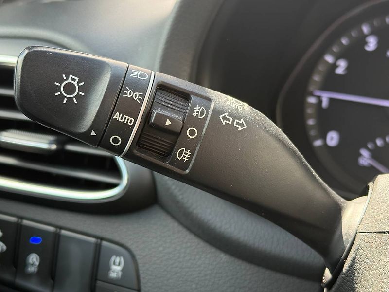 Hyundai i30 (2021) 1.0 T-GDI 88 kW Family - fotka 16 z 20
