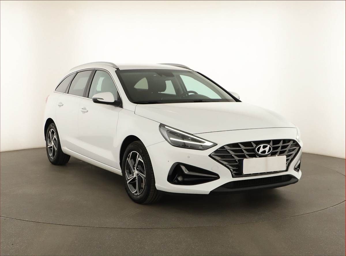 Hyundai i30 1.5 DPI, ČR,1.maj, Serv.kniha