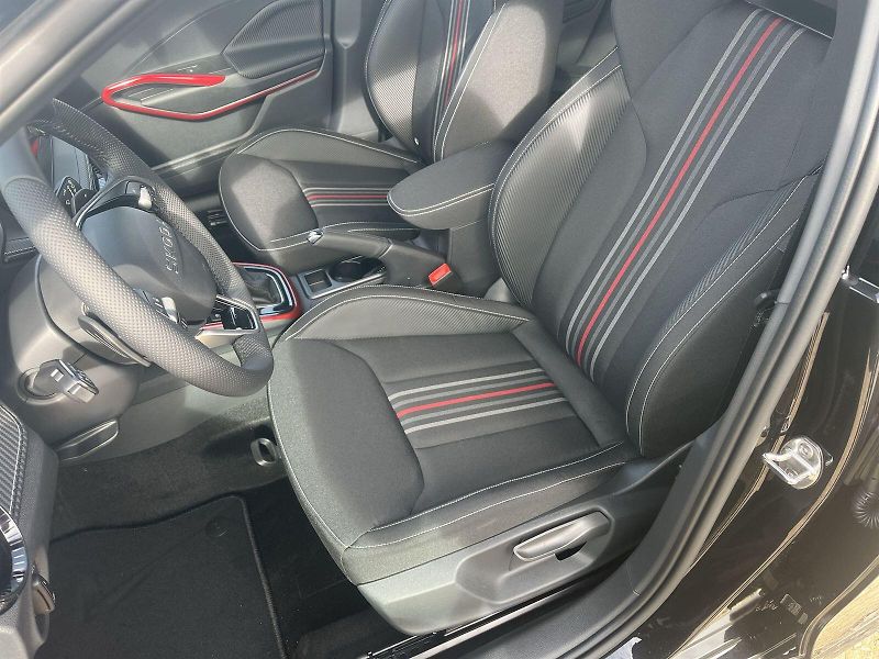 Škoda Fabia (2025) 1.0 TSI 85 KW DSG Monte Carlo - fotka 10 z 27