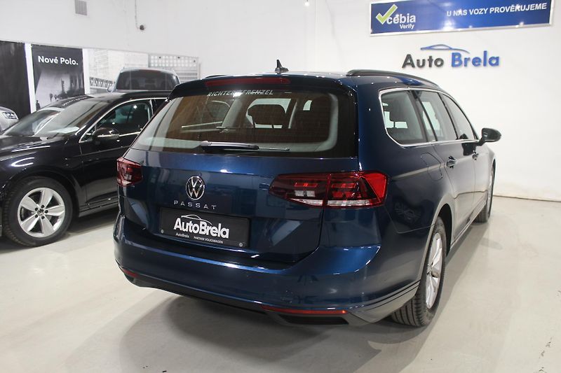 Volkswagen Passat (2021) 2.0TDI DSG LED Nez.Topení - fotka 12 z 36