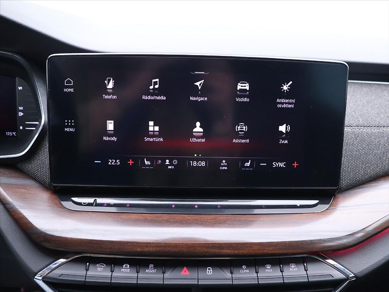 Škoda Octavia 2,0 TSI 140kW DSG Scout DPH - fotka 18 z 30