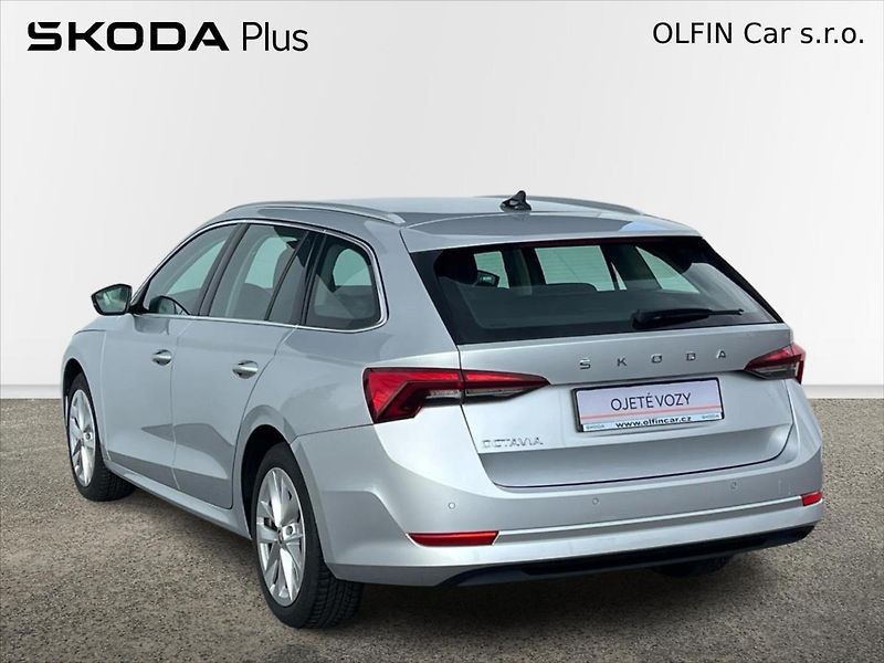 Škoda Octavia 2,0 TDi 85 kW 7DSG STYLE  IV. - fotka 8 z 27