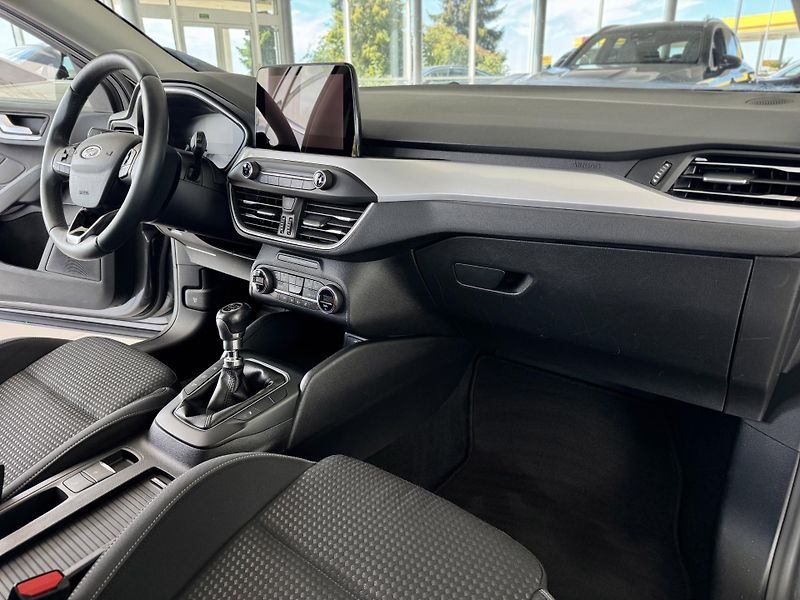 Ford Focus 1,5TDCi 88kW*Vyhř.Volant*Navi - fotka 13 z 33
