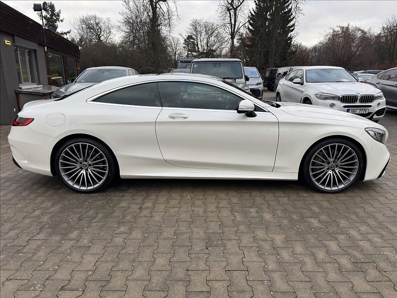 Mercedes-Benz Třídy S S 560 AMG 4Matic Kupé - fotka 5 z 34