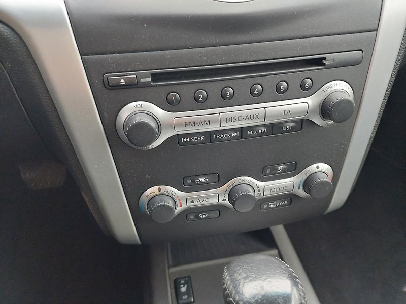 Nissan Murano (2011) II. Tekna dCi 190 4x4 - fotka 17 z 40